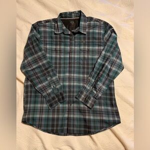 NWOT- ATG All Terrain Gear by Wrangler men’s long sleeve button down shirt